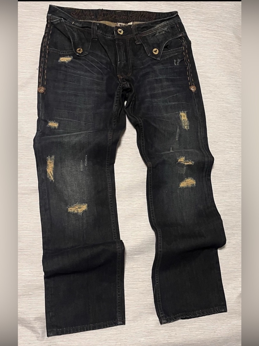 Rare Antik Denim Men's Dark blue Distressed Bootcut Jeans 
Size 31x34